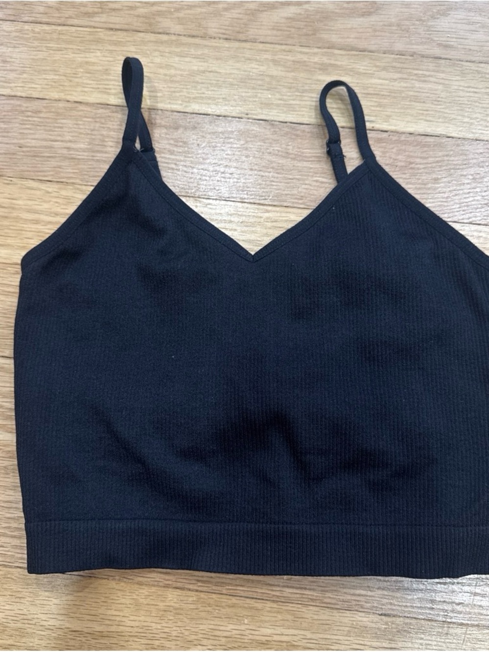 Black Women's Ribbed V-Neck Crop Top - love to Lounge